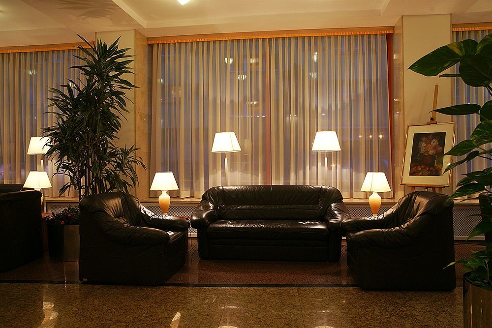 Hotel Reytan Varsovia Exterior foto